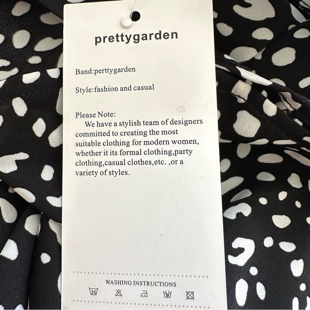 Pretty Garden Romper Black White Print V-Neck 1/2 Sleeve Belted Pocket Large NEW - Picture 12 of 13
